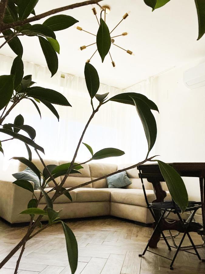 Suitesflores - Bright And Cozy Apartment In Верона Екстериор снимка