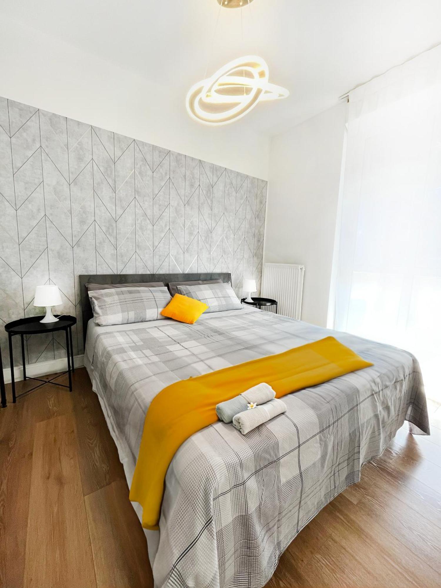 Suitesflores - Bright And Cozy Apartment In Верона Екстериор снимка